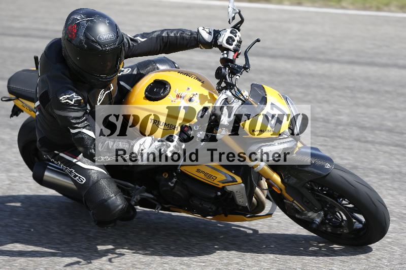 /Archiv-2025/09 22.04.2025 Cornu Master School ADR/rot-rouge/41